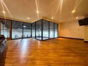 Photo 17- click for photo gallery